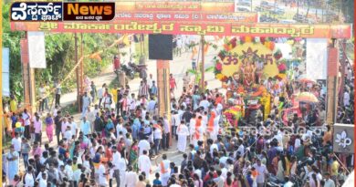 ಬಾಳೆಹೊನ್ನೂರು ದುರ್ಗಾದೇವಿ ನವರಾತ್ರಿ ಮಹೋತ್ಸವ ಸಂಪನ್ನ ಮೆರವಣಿಗೆಗೆ ಕಳೆಕಟ್ಟಿದ ಕಲಾತಂಡಗಳು| ಸಾವಿರಾರು ಭಕ್ತರಿಗೆ ಅನ್ನಸಂತರ್ಪಣೆ
