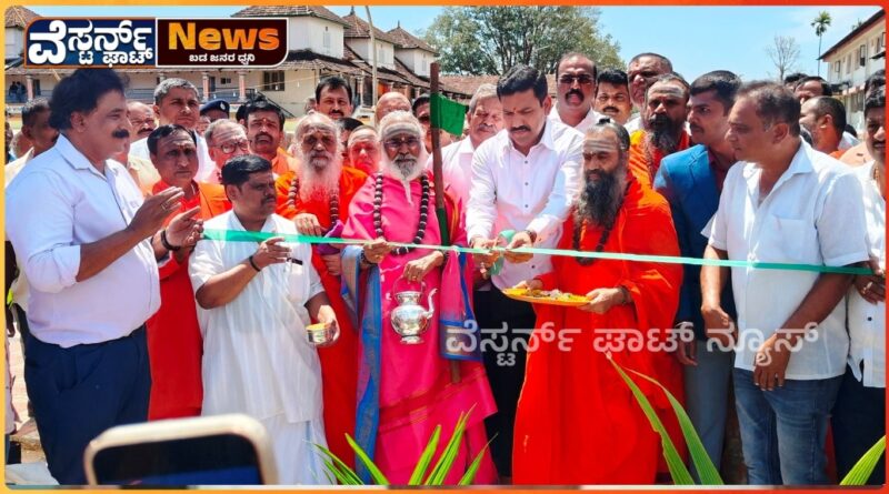 ಭೂಮಿಯಲ್ಲಿ ಅದ್ಭುತ ಶಕ್ತಿಯಿದೆ. ಭೂ ತಾಯಿ ಮಡಿಲಿಗೆ ಹಿಡಿ ಕಾಳು ಹಾಕಿದರೆ ಖಂಡಗ ಕಾಳು ಕೊಡುತ್ತಾಳೆ.